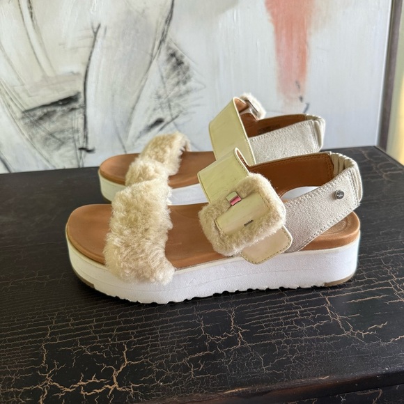 UGG Cream and Tan Platform Sandals - Picture 2 of 11